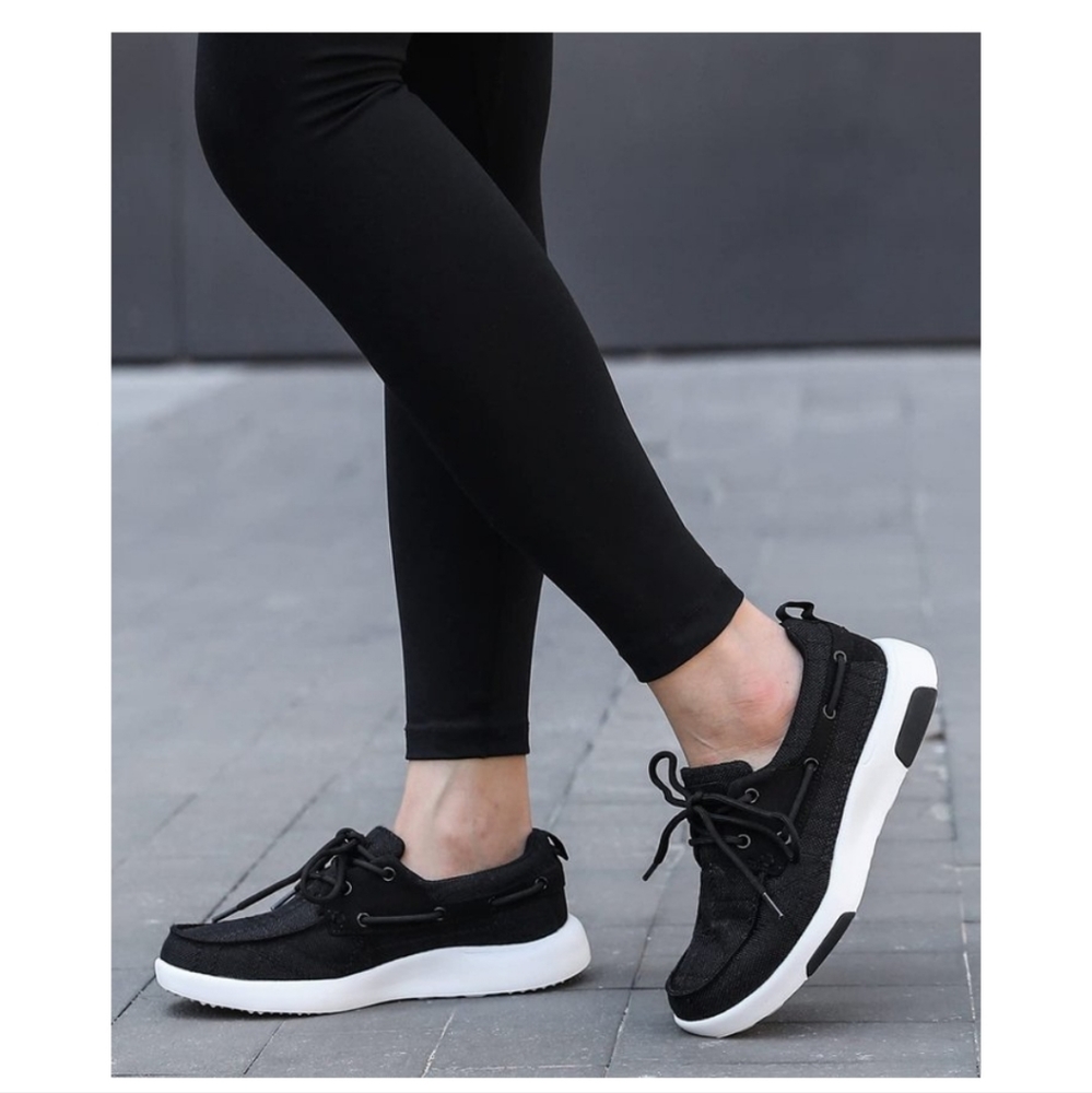 Womens Orthopedic Boat shoe/sneakers